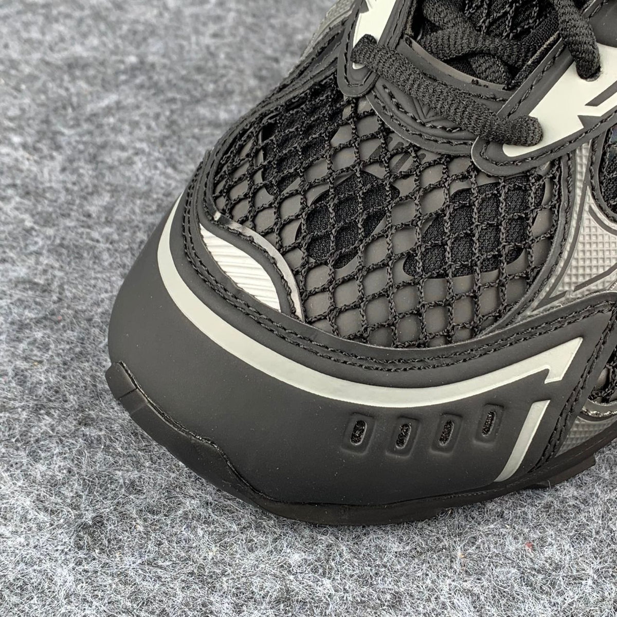 Bottega Veneta Orbit Sneaker 'Black'