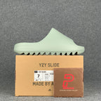 Yeezy Slides 'Salt'