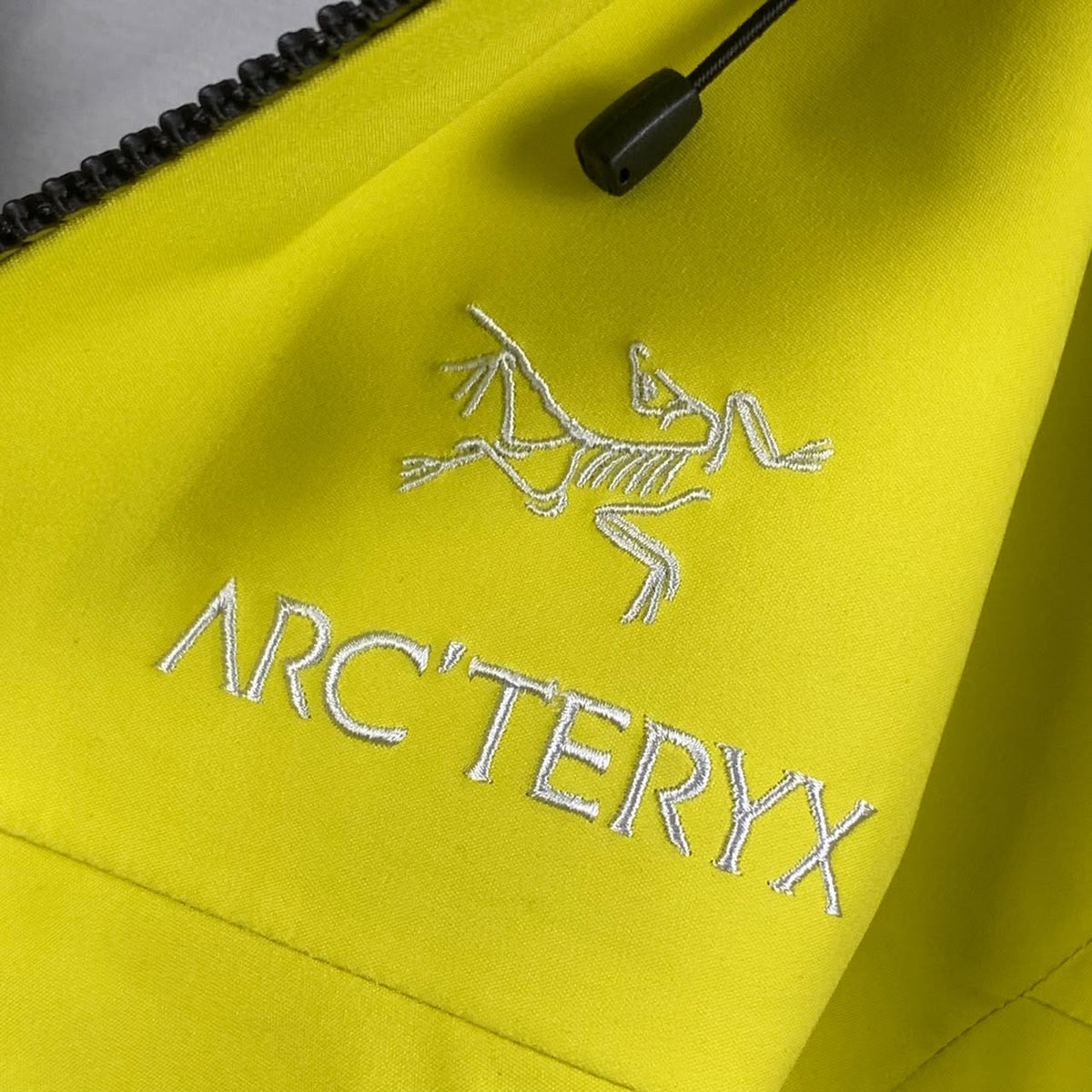 Arc'teryx Men's Alpha Jacket SV7 'Fluorescent Green'