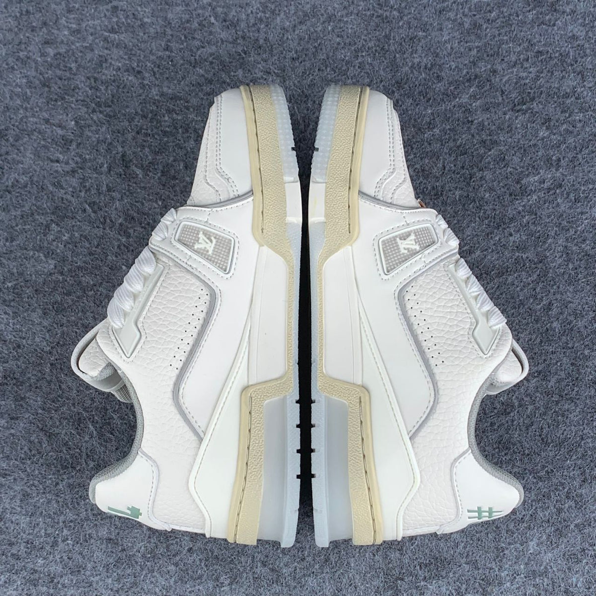 LV Trainer 'Cream White' (B-Grade Version)