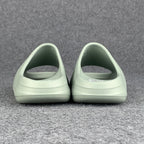 Yeezy Slides 'Salt'