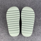 Yeezy Slides 'Salt'