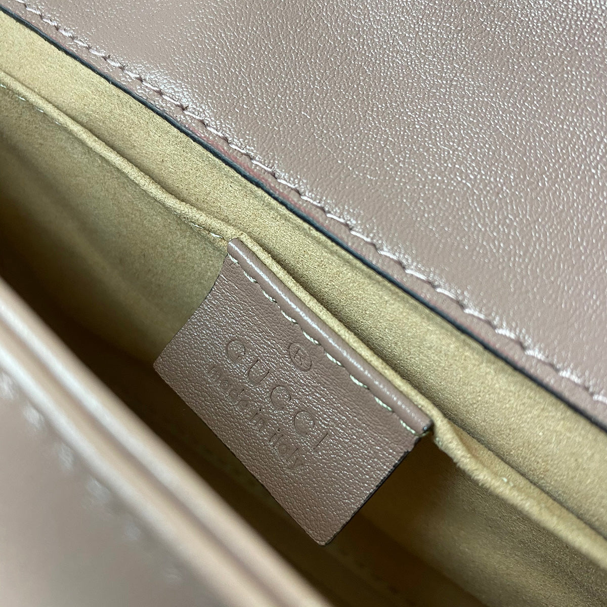 GG Marmont Matelasse Super Mini Bag 'Pink'