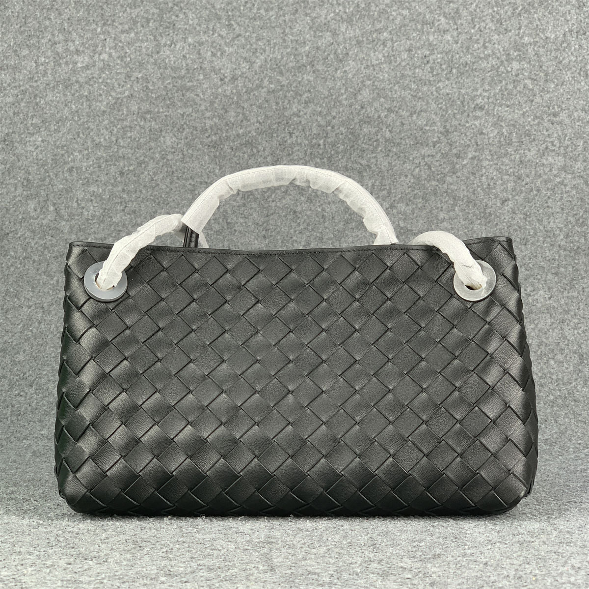 Bottega Veneta Small Andiamo 'Black