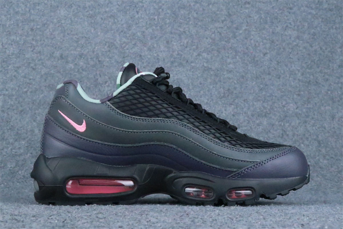 Corteiz x Nike Air Max 95 SP 'Rules the World - Pink Beam'