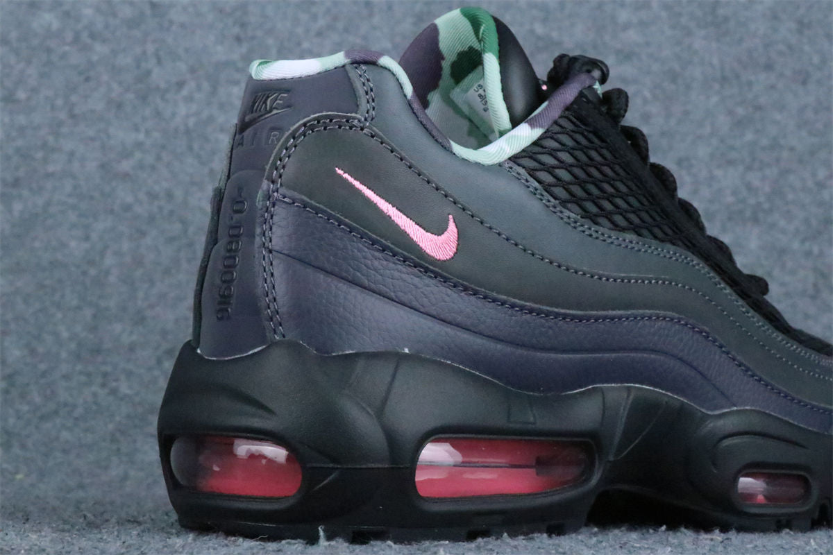 Corteiz x Nike Air Max 95 SP 'Rules the World - Pink Beam'
