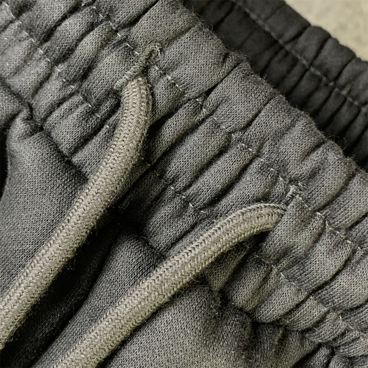 Denim Tears Mono Wreath Sweatpants 'Black'