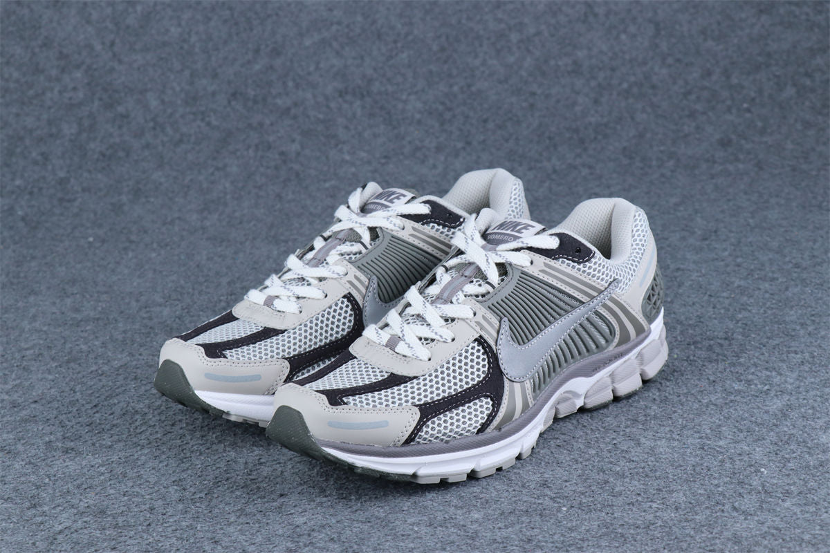 Nike Air Zoom Vomero 5 'Light Iron Ore'