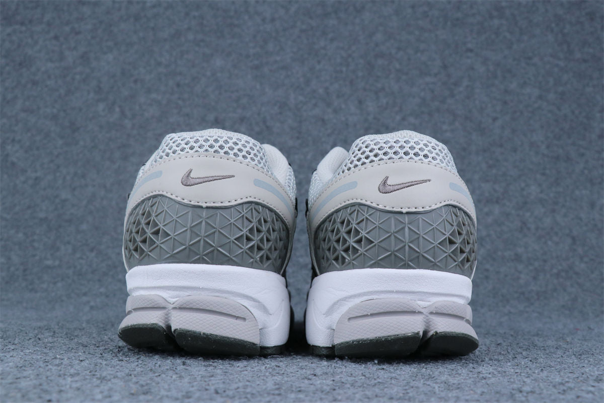 Nike Air Zoom Vomero 5 'Light Iron Ore'