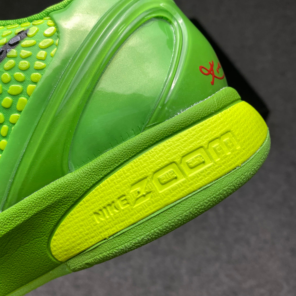 Nike Zoom Kobe 6 Protro 'Grinch' 2020